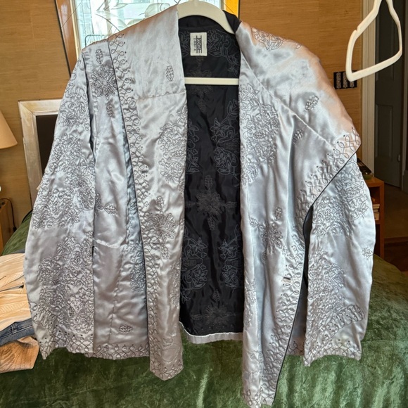 Vintage Haath Haat Oriental Patterned Pale Blue Silver Silk Hooded Jacket - Picture 2 of 3